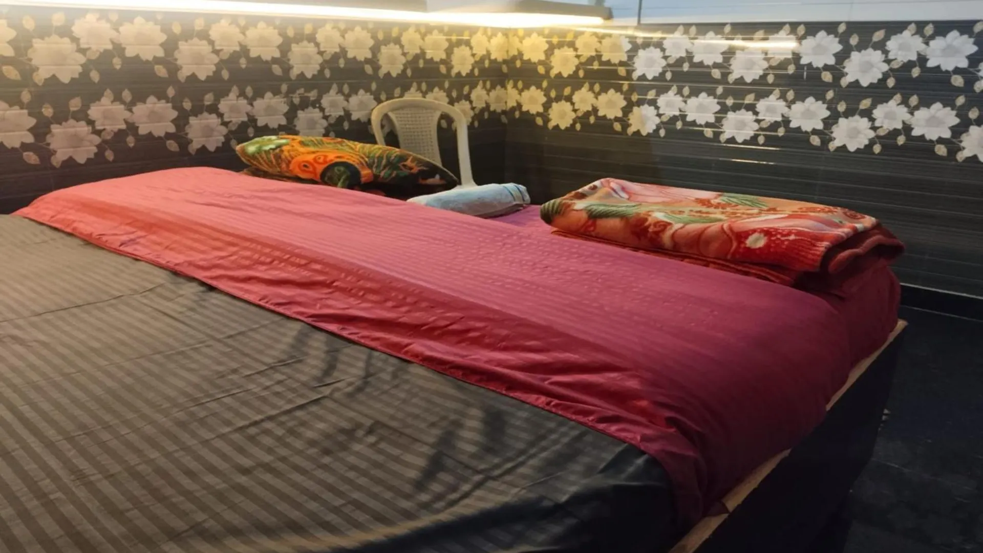 Hostal The Street Homestay Agra